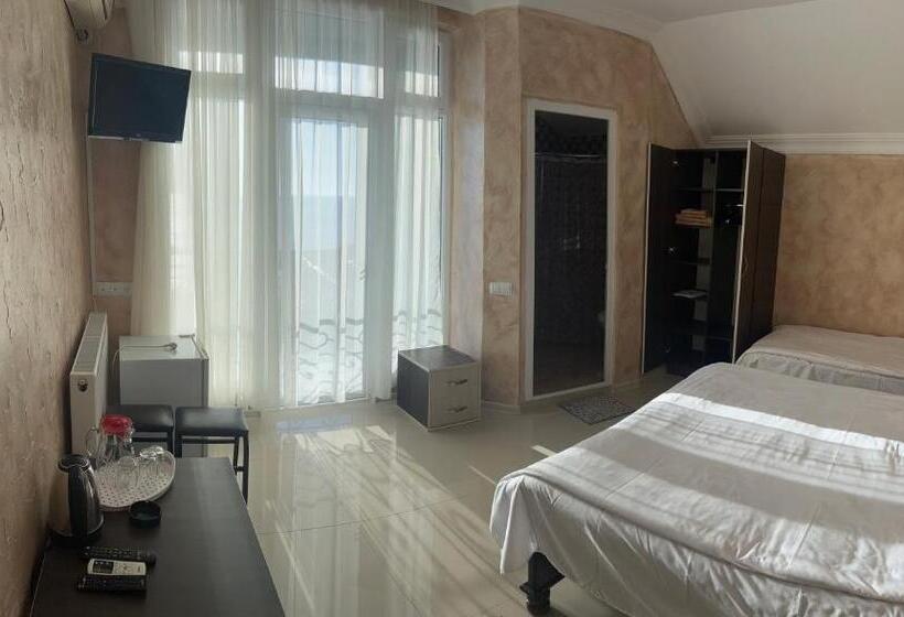 Triple Room Sea View, Inn David