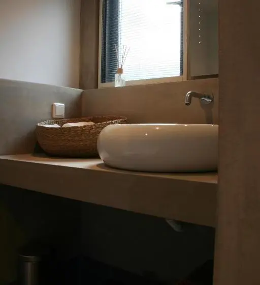 スタンダードスタジオ, B&b De Onlanden
