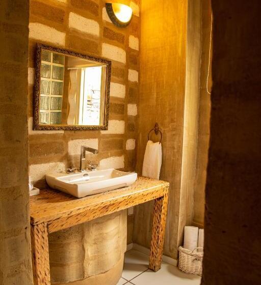 Люкс Повышенной Комфортности, Bella Tierra Hotel Boutique