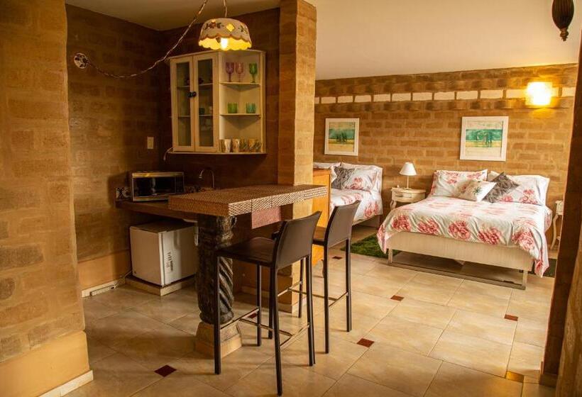 디럭스 스위트, Bella Tierra Hotel Boutique