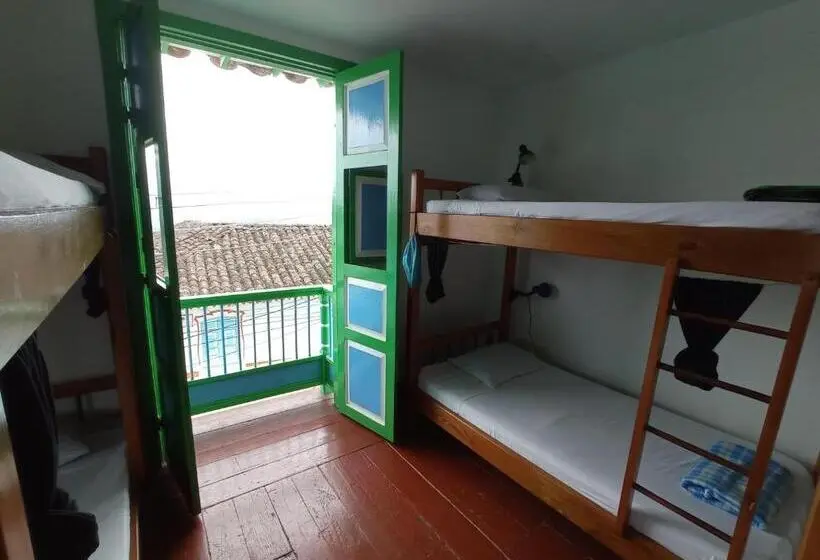 ルームシェアのワンベッド, Bidea Backpackers Hostel