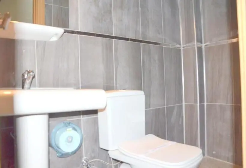 エコノミールーム, Elit Hotel Saray