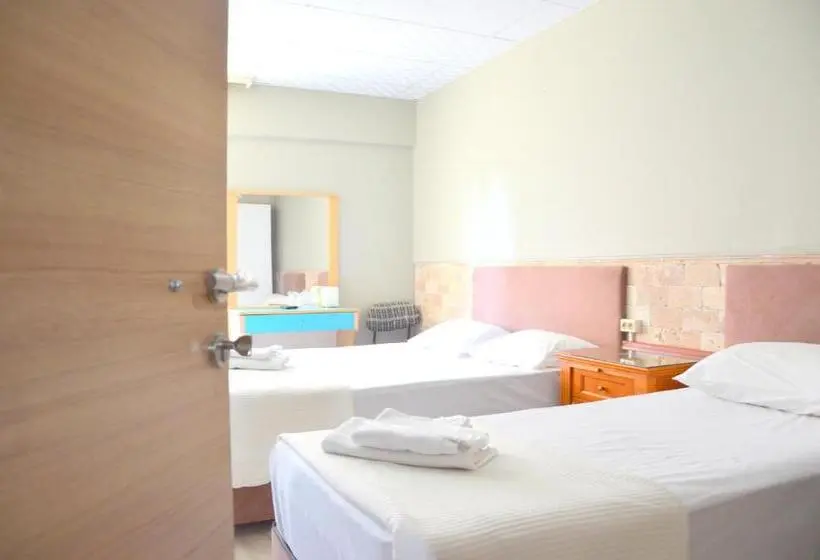 エコノミートリプルルーム, Elit Hotel Saray