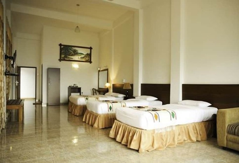 スーペリアの４人部屋, Thuruliya