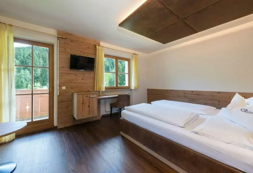 Standard-huone, Waldheim