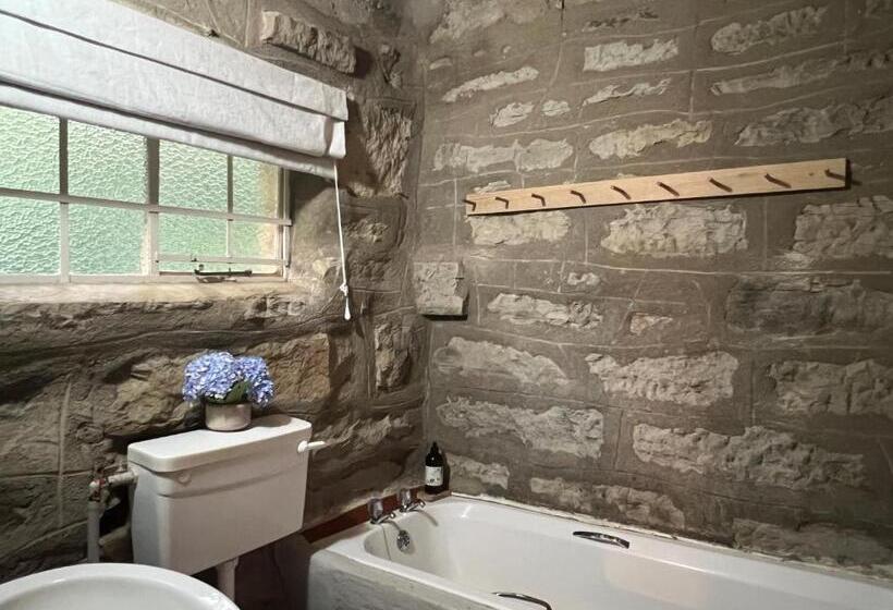 شاليه غرفة نوم واحدة, Wyford Farm