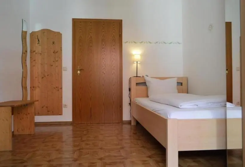 Standart Tek Kişilik Oda, Bayersoier Hof
