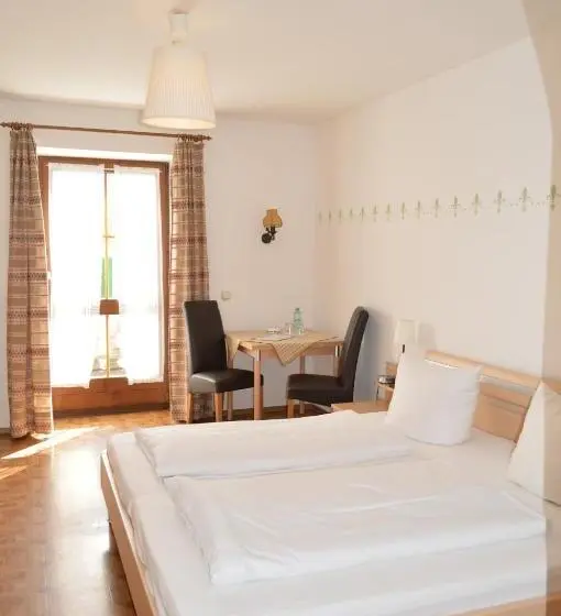 Standart Oda, Bayersoier Hof