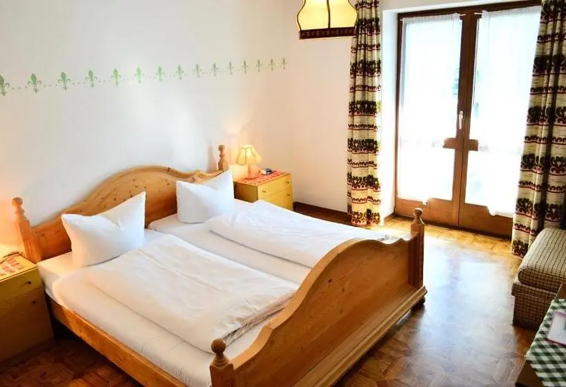 Standart Oda, Bayersoier Hof