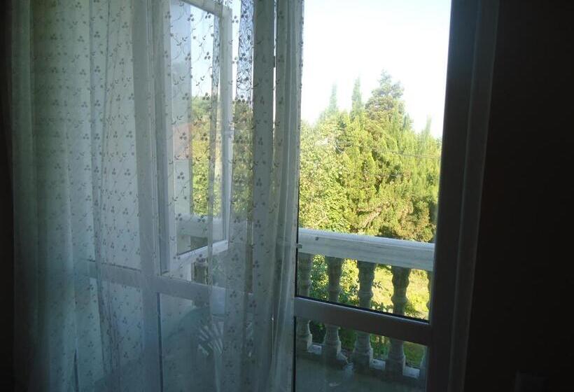 اتاق استاندارد با چشم‌انداز دریا, Gios Guest House