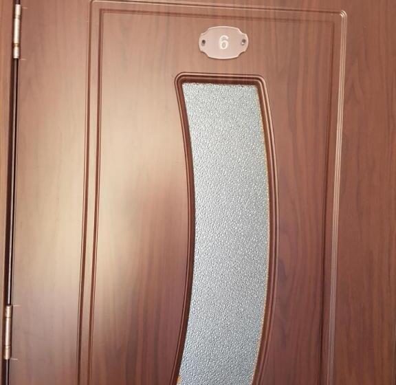 اتاق استاندارد سه نفره, Gios Guest House