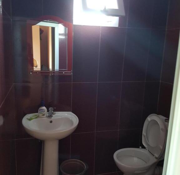 اتاق کلاسیک چهارنفره, Gios Guest House