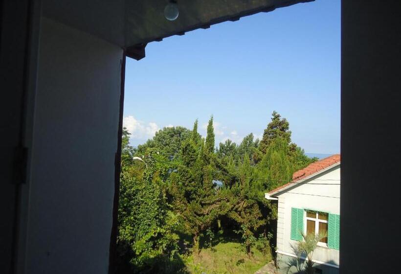 Triple Room Sea View, Gios Guest House