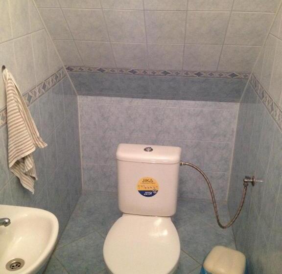 Апартаменты 3 Спальни, Penzión Bernáth