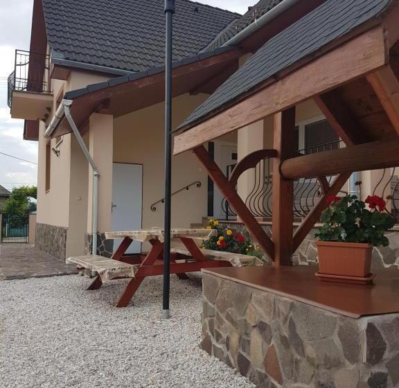 Четырехместный Номер Стандарт, Penzión Bernáth