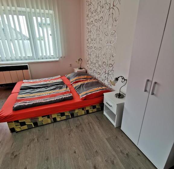 Четырехместный Номер Стандарт, Penzión Bernáth