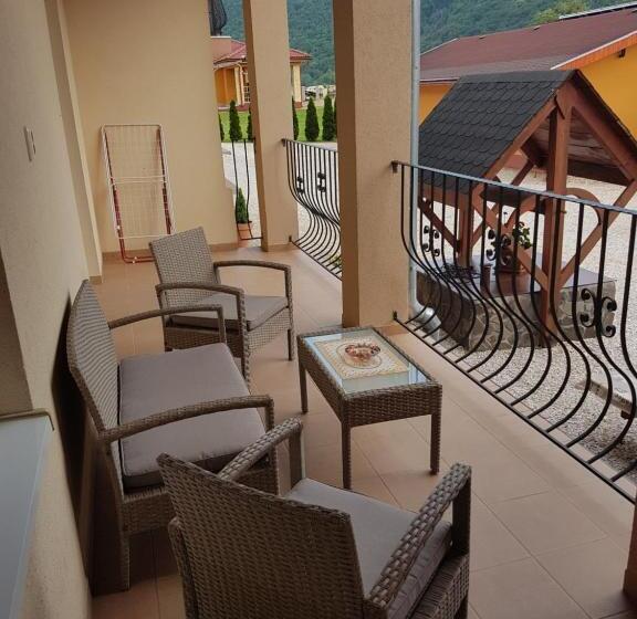 Номер Стандарт Трехместный, Penzión Bernáth