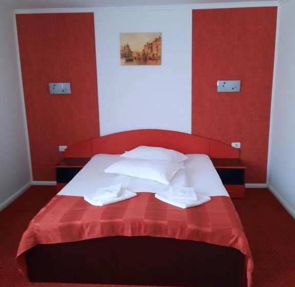 غرفة قياسية, Pensiunea D&d