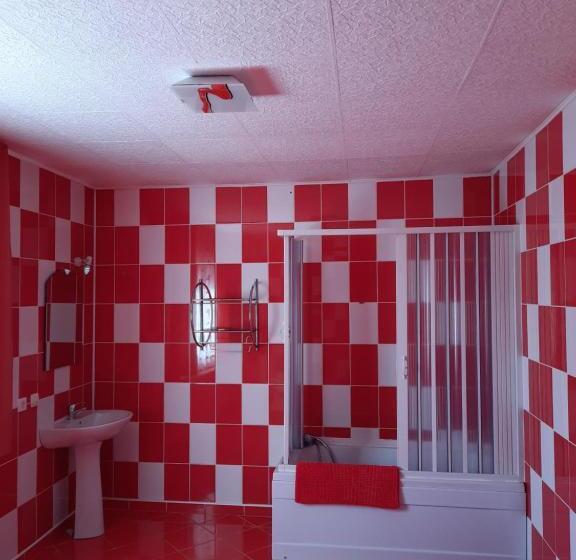 جناح, Pensiunea D&d