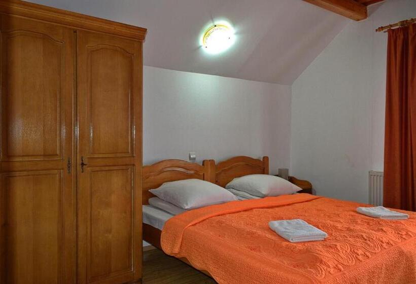 חדר סטנדרט, Pensiunea Teodora Teleptean