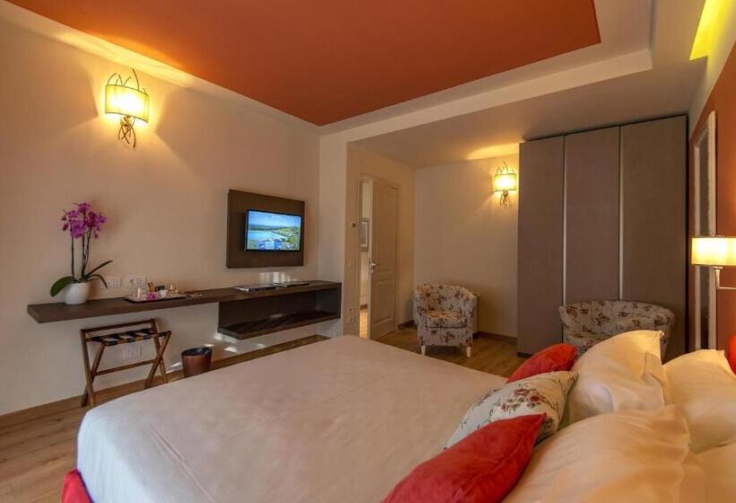 Люкс с Террасой, Resort 37