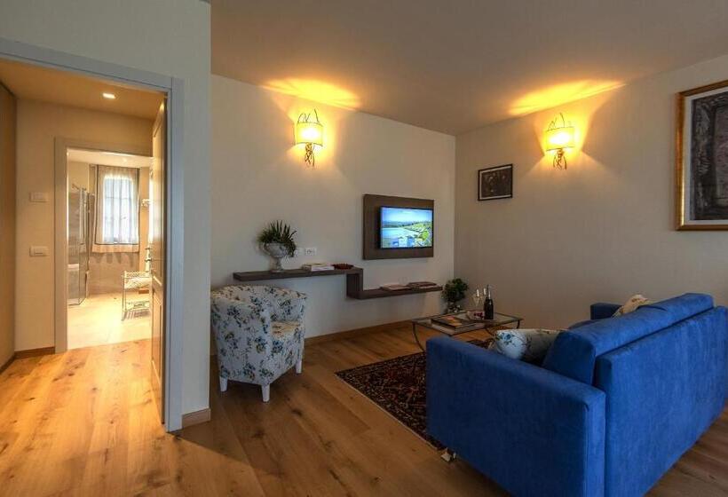 Люкс с Террасой, Resort 37