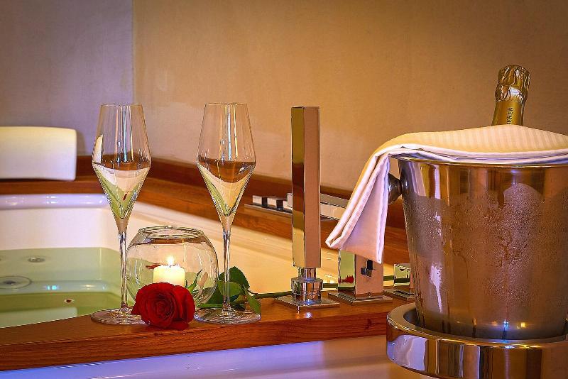 Люкс с гидромассажем, Resort 37