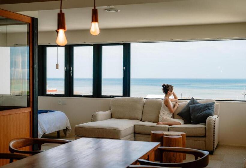 キングサイズベッドのスイートルーム, Blue Steak Wonder Nagahama Okinawa Yomitan