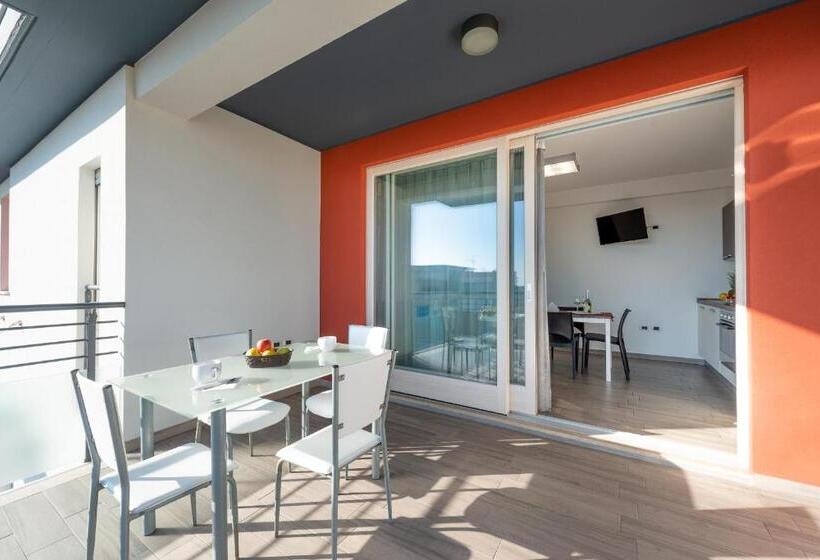 Апартаменты 2 Спальни, Boca Marina