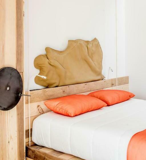 חדר סטנדרט, Somiatruites