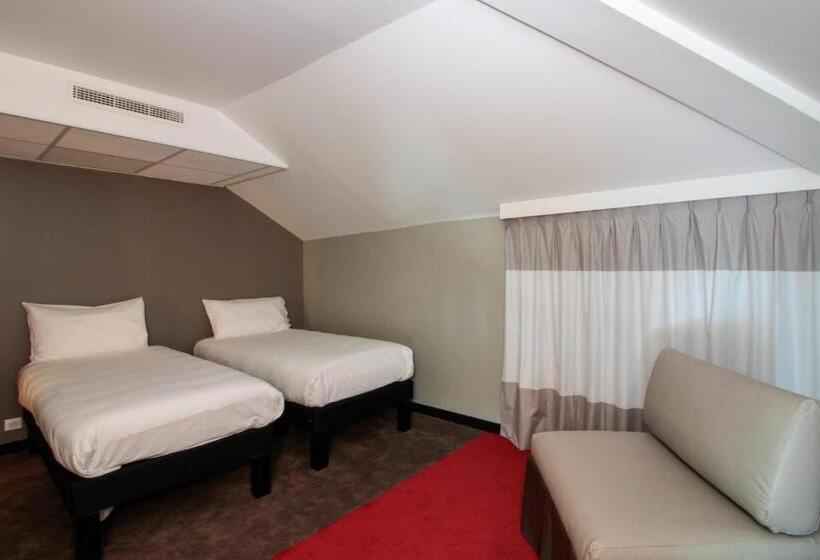 חדר סטנדרט לארבעה, Ibis Cahors