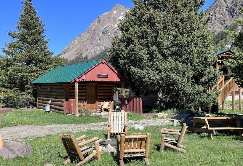 Дом 1 Спальня, Silver Gate Lodging