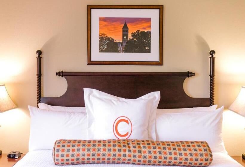 スタンダードルーム, James F. Martin Inn