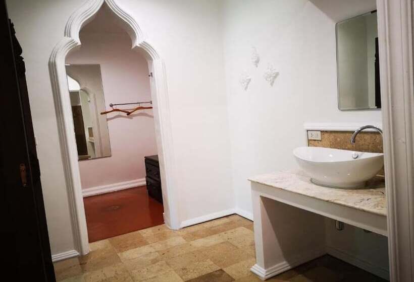 חדר דלוקס, Amaravati Wellness Center And Resort