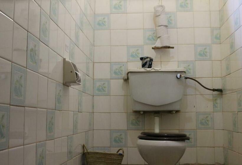 バス共有のスタンダードルーム, Kiwavi Home