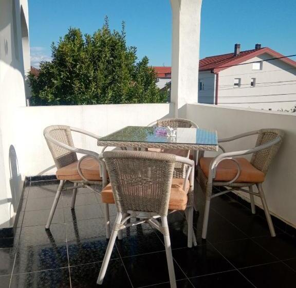 آپارتمان 1 خوابه, Hostel Olea