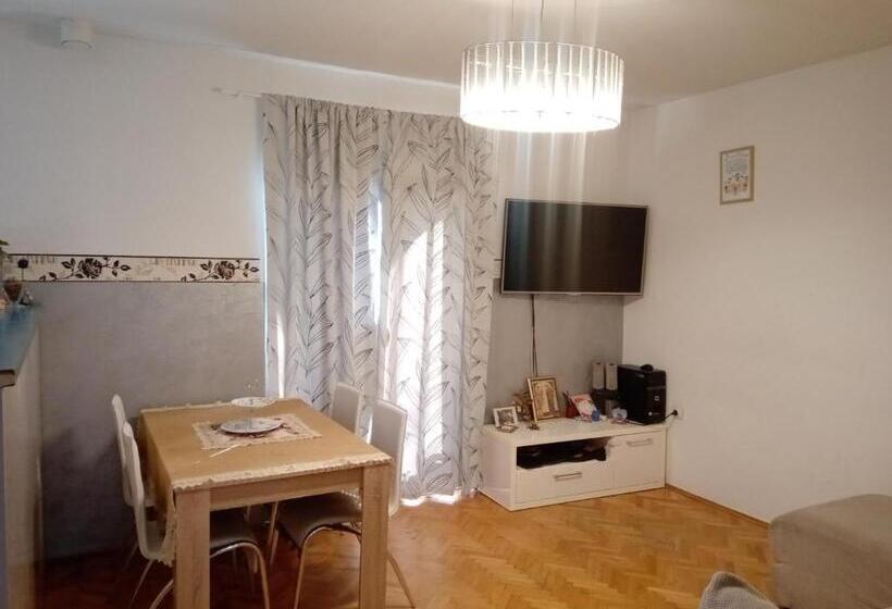 آپارتمان 1 خوابه, Hostel Olea