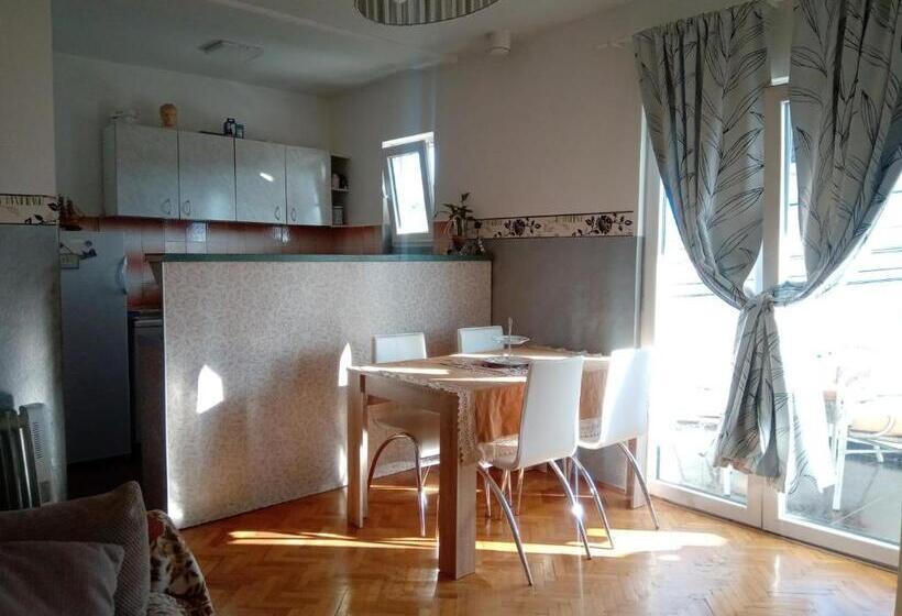 آپارتمان 1 خوابه, Hostel Olea