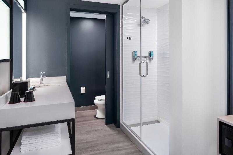 غرفة قياسية سرير ملكى, Aloft Ocean City