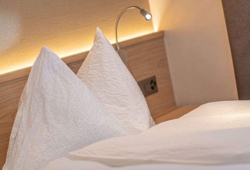 חדר סטנדרט, Heimatlodge