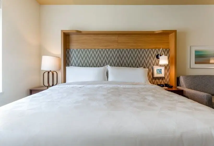 Standard-huone, Holiday Inn & Suites Cedar Falls Waterloo Event Ctr, An Ihg