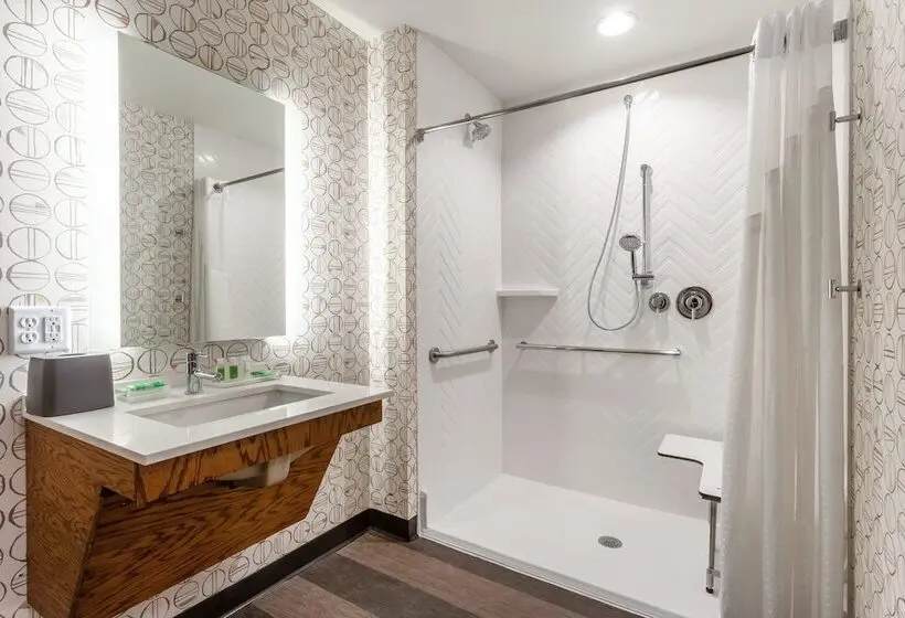 Standard-invahuone, Holiday Inn & Suites Cedar Falls Waterloo Event Ctr, An Ihg