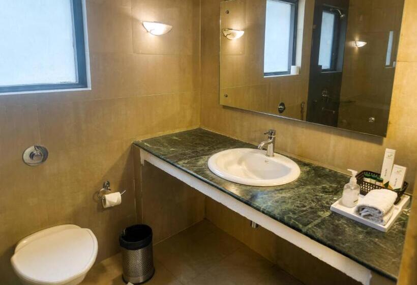 اتاق استاندارد با تخت بزرگ, Manu Maharani Resort