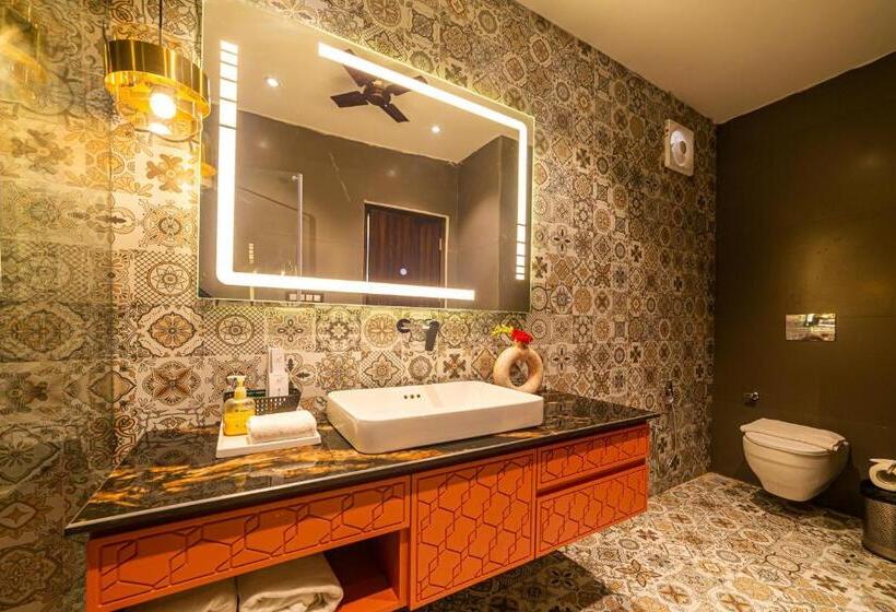 اتاق استاندارد با تخت بزرگ, Manu Maharani Resort