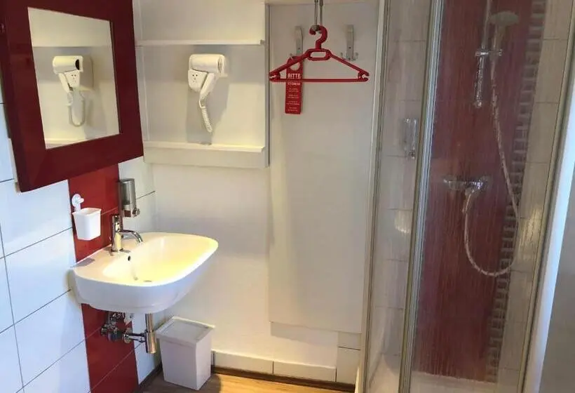 スタンダードシングルルーム, Center Rooms Villach