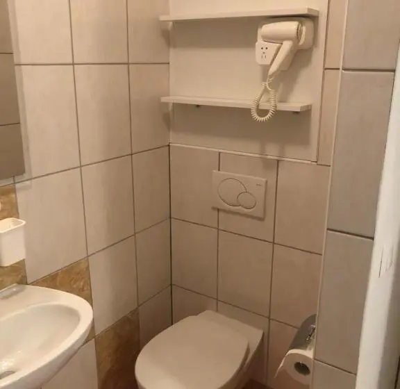 ベーシックルーム, Center Rooms Villach
