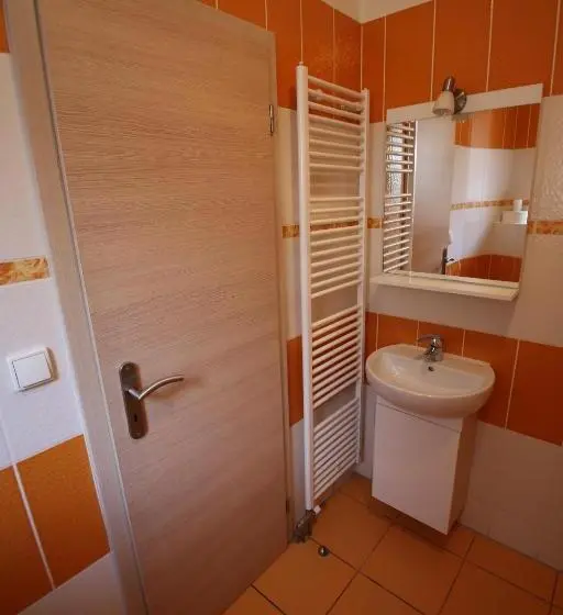 اتاق استاندارد سه نفره, Apartmany U Gigantu