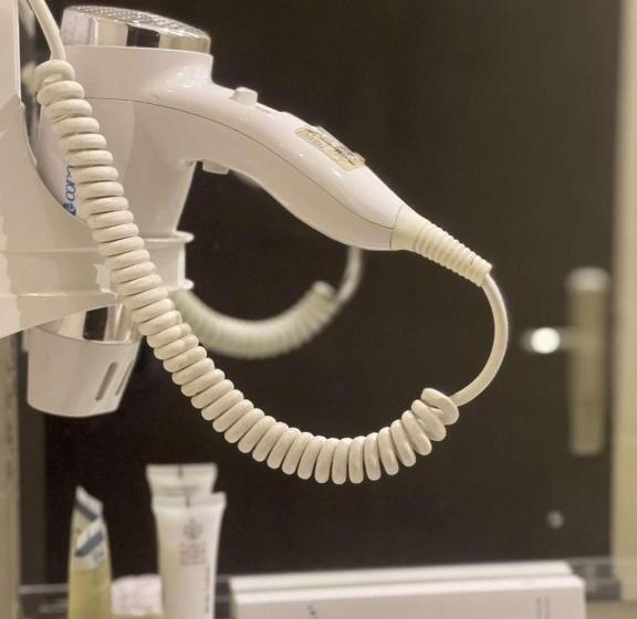 اتاق اکونومی یک تخته, درة المتميزون 2