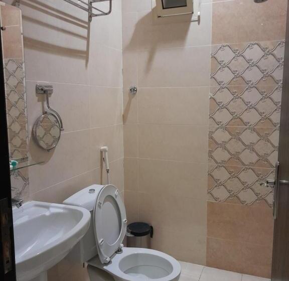 اتاق اکونومی, درة المتميزون 2