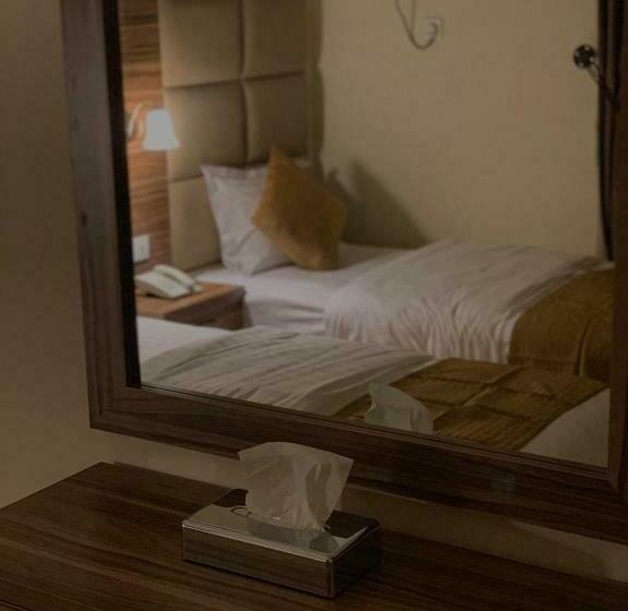 اتاق اکونومی یک تخته, درة المتميزون 2